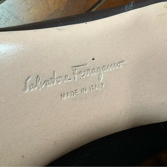 Vintage Salvatore Ferragamo Heels - Picture 8 of 14